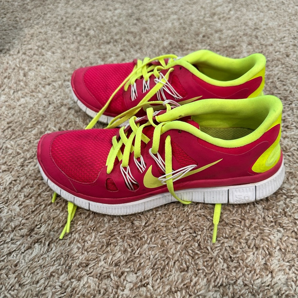 Nike sneakers size 8